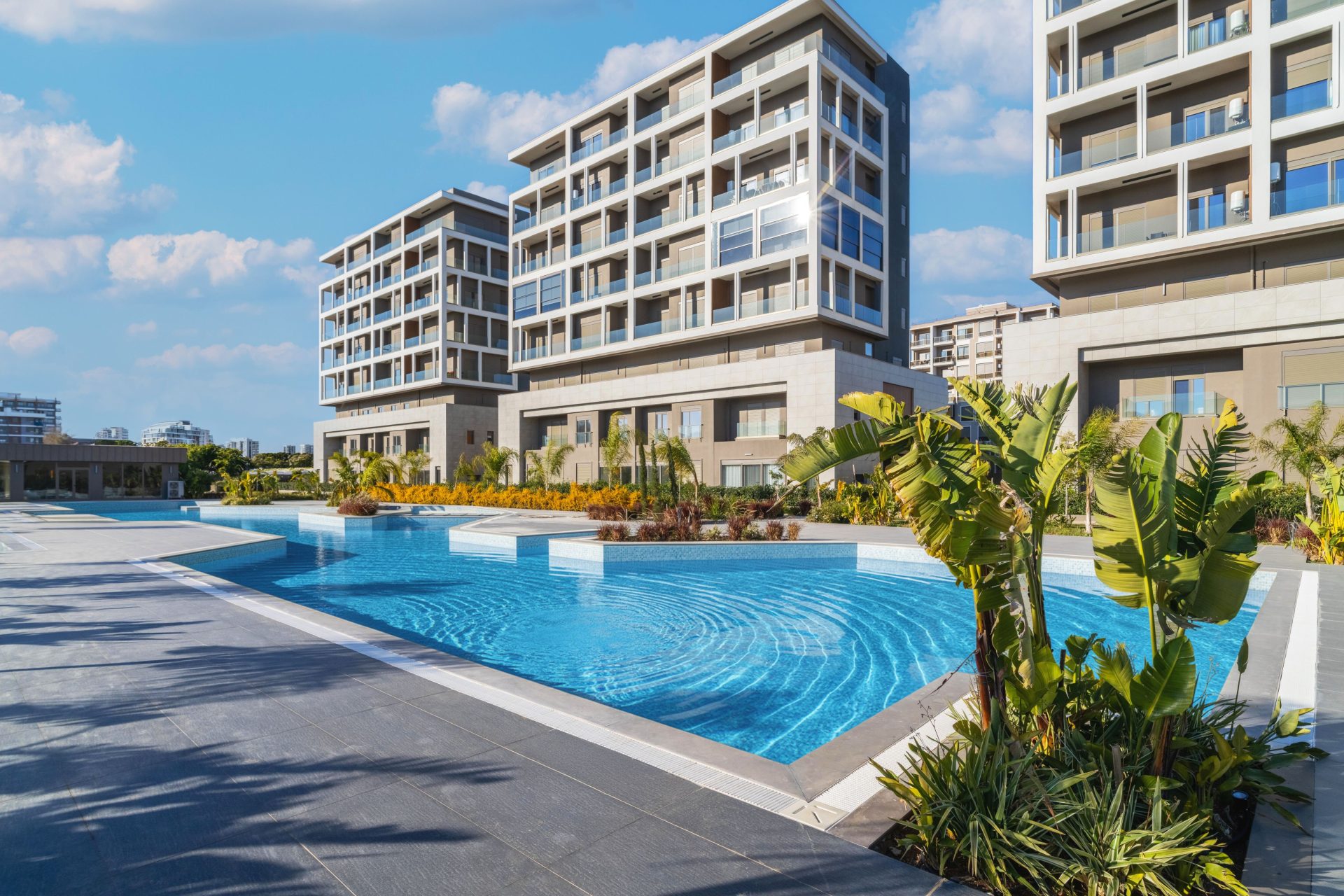 Ready-to-Move Apartments in a Residential Complex with Premium Amenities in Altıntaş, Antalya