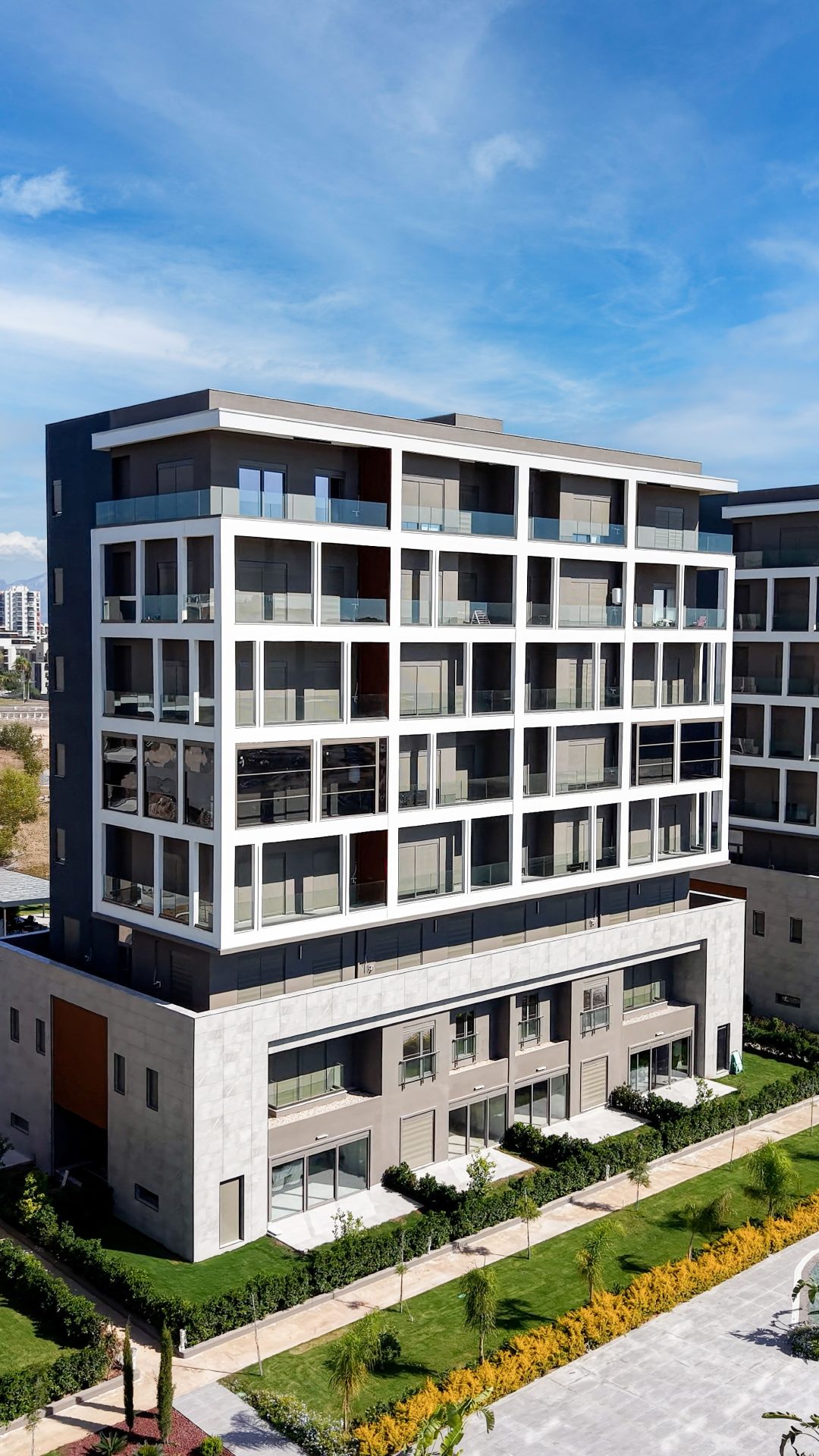 Ready-to-Move Apartments in a Residential Complex with Premium Amenities in Altıntaş, Antalya